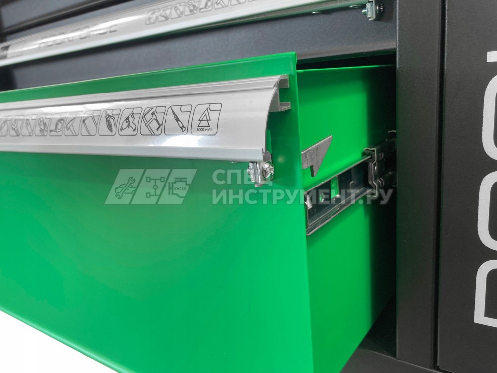 Тележка инструментальная RF-55299 7 секций с дополнительной боковой секцией, 600х790х970 (полки:65х500х395-6шт,200х500х395мм-1шт), (зеленая) ROCKFORCE