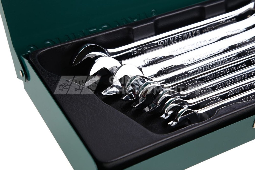 Набор ключей гаечных комбинированных трещоточных на держателе, 10-19 мм, 8 предметов