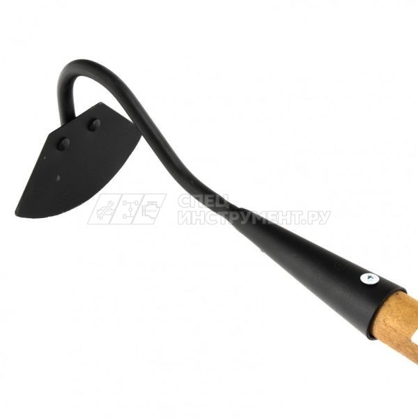 Мотыга стальная, 114х65х1185 мм, закаленная, деревянный лакированный черенок, АРТИ// Россия