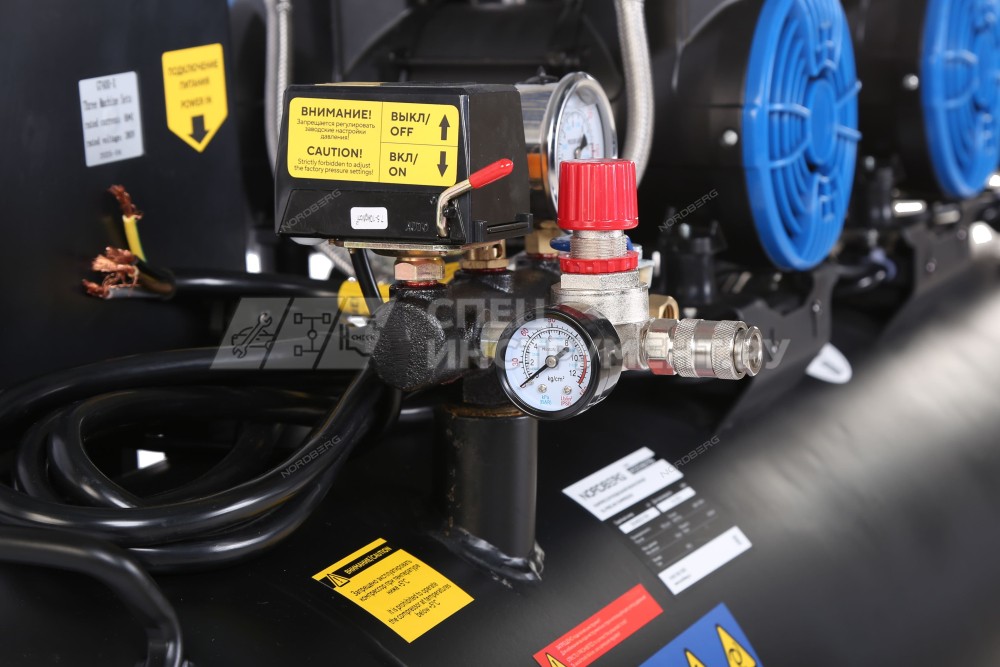 Компрессор безмасляный 380 В, ресивер 160 л, 750 л/мин