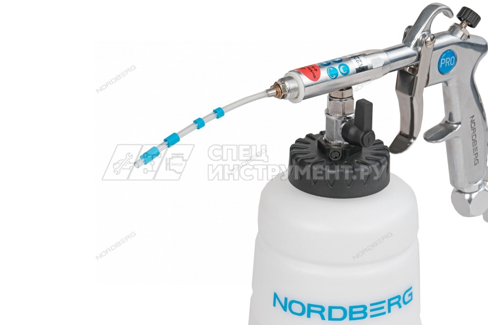 Пистолет моющий с гибкой вращающейся насадкой